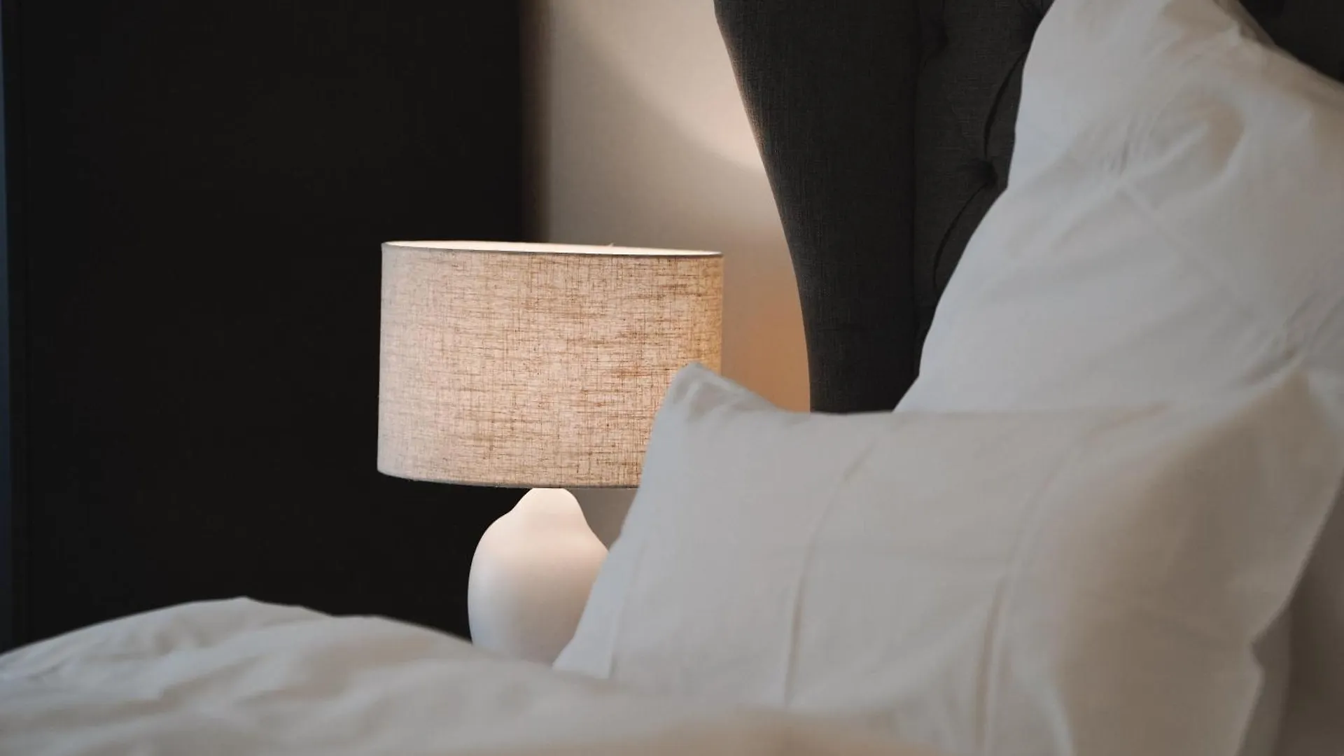 Black Horse Family Apartment - Barrierearm - Pfotenglueck - Familienzeit By Loewenherz Homes Stephanskirchen